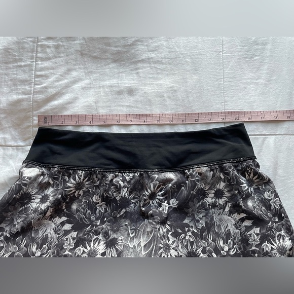 Lululemon Pace Setter Mini Skirt Skort 6 Flowabunga Angel Wing Ruffle Tennis Run - Picture 10 of 11